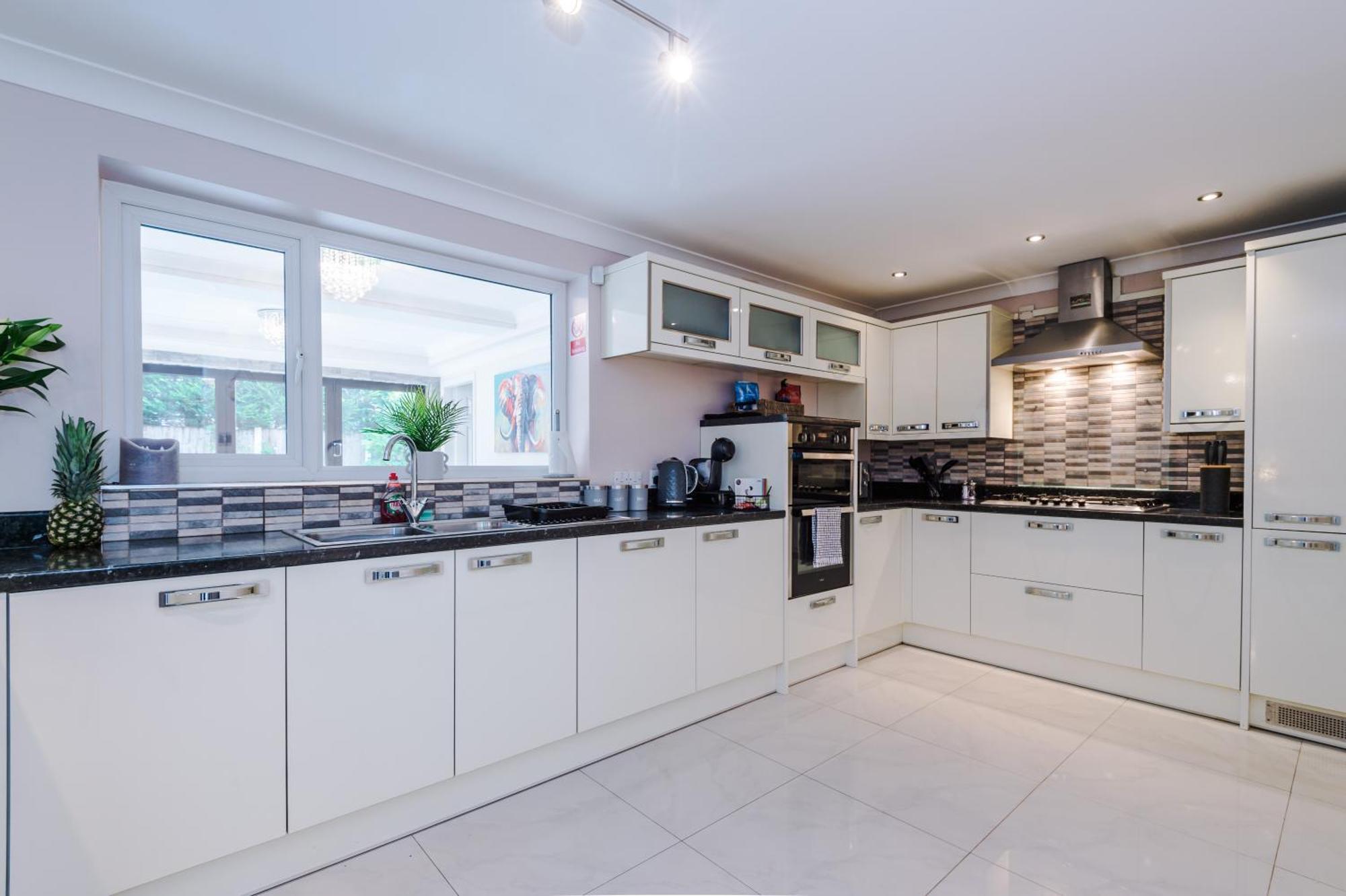 The Green- Beautiful & Spacious 5 Bed Detached In Worsley, Manchester Bagian luar foto