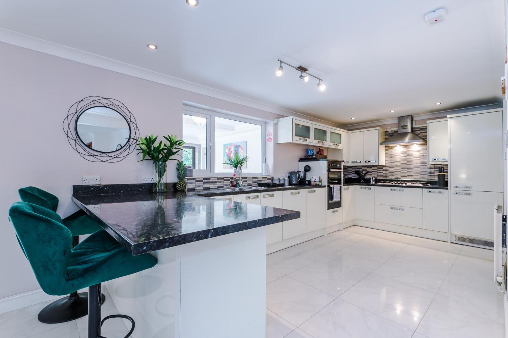 The Green- Beautiful & Spacious 5 Bed Detached In Worsley, Manchester Bagian luar foto